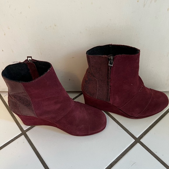 Toms maroon wedge boot Size 7 - Picture 8 of 8